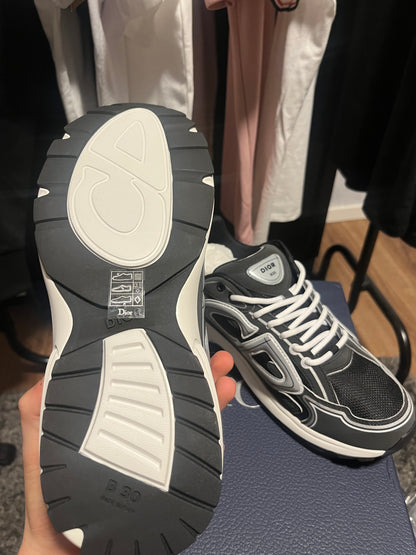 Dior B30 Zwart wit - ReluxeNL